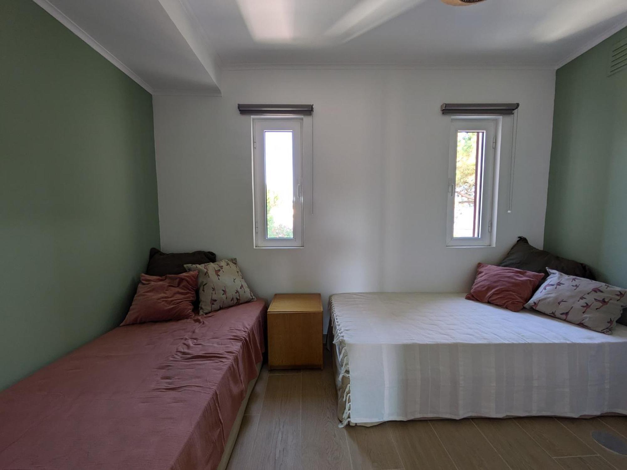 Private Lake Condo Apartment - Троя Екстериор снимка